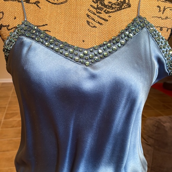 Dress - Picture 9 of 11